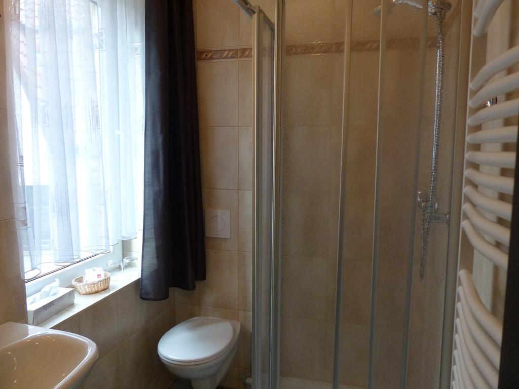 ארטרן Hotel Friedchen Mit Eigener Fleischerei חדר תמונה