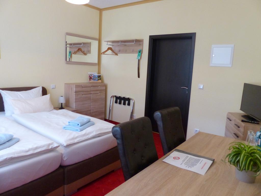 ארטרן Hotel Friedchen Mit Eigener Fleischerei מראה חיצוני תמונה